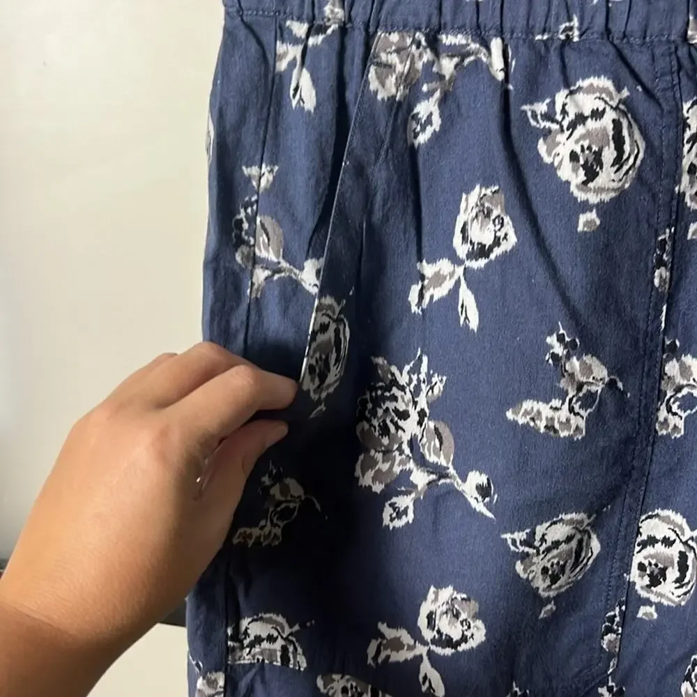 Vince NWT Men's Ikat Floral Print Pull-On Shorts Size Large